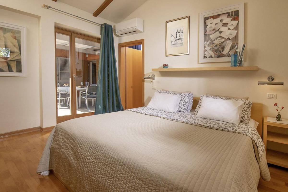 Villa Emili In Medulin - Haus Fuer 4-5 Personen Esterno foto