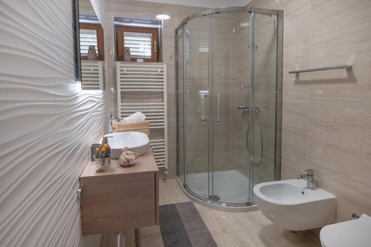 Villa Emili In Medulin - Haus Fuer 4-5 Personen Esterno foto