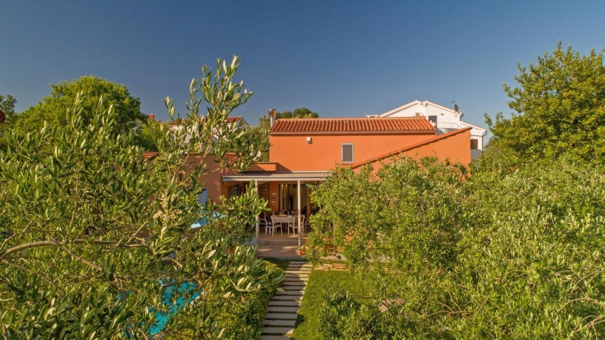 Villa Emili In Medulin - Haus Fuer 4-5 Personen Esterno foto